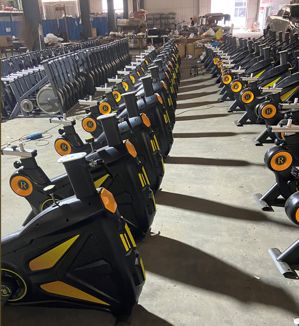 MND-D25 Growler Spinning Bike | Riemenantrieb | Kommerzielle Qualit&auml;t | MND-FITNESS