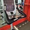 MND-X530 Kommerzielles aufrechtes Fahrrad (LED-Bildschirm) | Platzsparendes Cardio | MND-FITNESS