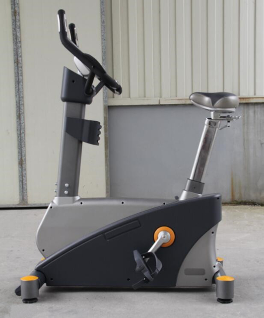  Heimtrainer mit 32 Widerstandsstufen, kommerzielle Indoor-Cycling-Ausr&uuml;stung MND-B01